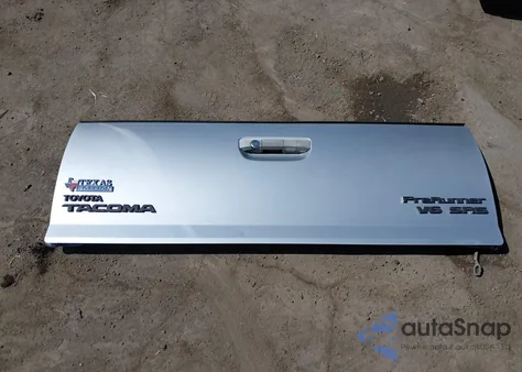 2005 Toyota Tacoma Prerunner V6 из США, поврежденный, VIN 3TMJU62NX5M006073